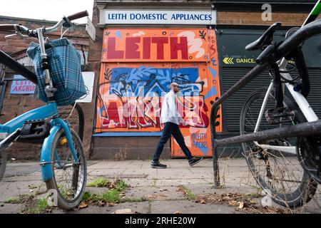 Edinburgh, Schottland, Großbritannien. 16. August 2023. Außenansicht des Veranstaltungsorts Leith Arches am Leith Walk in Edinburgh. Die Edinburgh Fringe Comedy Show von Graham Linehan wurde vom Veranstaltungsort Leith Arches abgesagt. Der Veranstaltungsort sagte, er sei empört über Linehans frühere transkritische Stellungnahmen. Iain Masterton/Alamy Live News Stockfoto