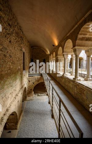 Oberer Kreuzgang des Klosters Sant Pere de Rodes (Alt Empordà, Girona, Katalonien, Spanien) ESP: Claustro Superior de Sant Pere de Rodes (Gerona) Stockfoto