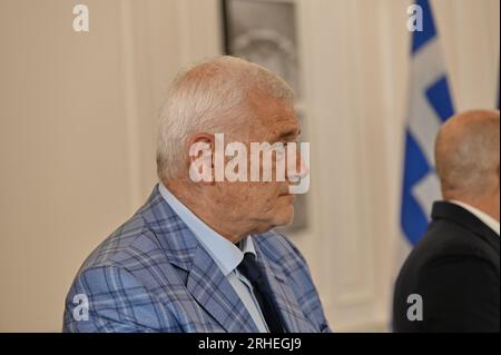 Athen, Griechenland. 16. Aug. 2023. Dimitris Melissanidis, Eigentümer von AEK in Maximou Mansion. (Foto: Dimitrios Karvountzis/Pacific Press) Kredit: Pacific Press Media Production Corp./Alamy Live News Stockfoto