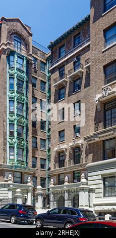 Das Columbia University Teachers College erwarb 1919 die von Emery Roth entworfenen Bancroft Apartments, die als Studentenwohnheim genutzt werden sollten. (509 W 121st St.) Stockfoto