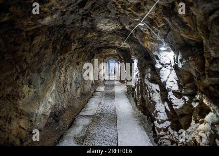 Museu de Ciment oder Asland ciment Museum, gefördert von Eusebi Güell und entworfen von Rafael Guastavino, Castellar de n´Hug, Berguedà, Katalonien, Spanien. Stockfoto