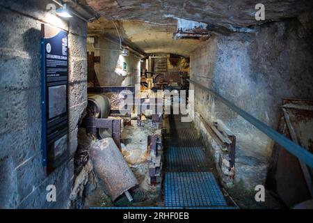 Museu de Ciment oder Asland ciment Museum, gefördert von Eusebi Güell und entworfen von Rafael Guastavino, Castellar de n´Hug, Berguedà, Katalonien, Spanien. Stockfoto