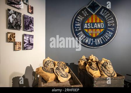 Museu de Ciment oder Asland ciment Museum, gefördert von Eusebi Güell und entworfen von Rafael Guastavino, Castellar de n´Hug, Berguedà, Katalonien, Spanien. Stockfoto