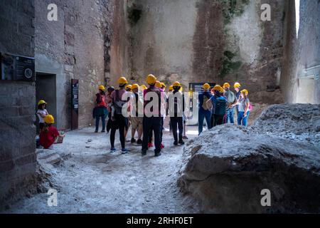 Museu de Ciment oder Asland ciment Museum, gefördert von Eusebi Güell und entworfen von Rafael Guastavino, Castellar de n´Hug, Berguedà, Katalonien, Spanien. Stockfoto