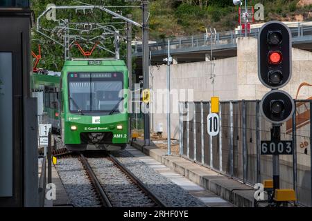 Monistrol Hauptbahnhof und Cremallera de Montserrat Zahnradbahn. Monistrol de Montserrat, Spanien Stockfoto