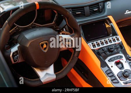 Lamborghini Aventador Innenraum Stockfoto