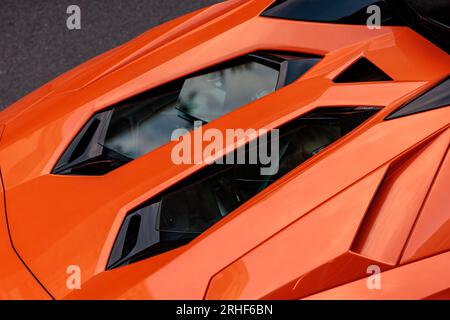 Motoransicht des Supersportwagens Lamborghini Aventador Ultimae in Monte Carlo Stockfoto