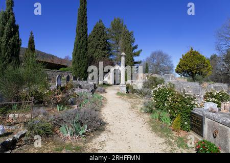 Friedhof in Oppède le Vieux, Provence, Frankreich Stockfoto