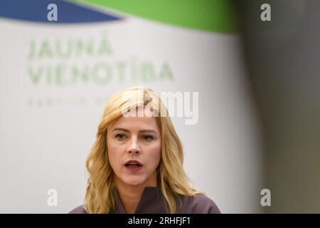 RIGA, Lettland. 16. Aug. 2023. Evika Silina (auf Foto), Sozialministerin, hat angekündigt, neuer Kandidat des Premierministers der politischen Partei Neue Einheit zu sein. Kredit: Gints Ivuskans/Alamy Live News Stockfoto