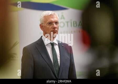 RIGA, Lettland. 16. Aug. 2023. Krisjanis Karins, derzeitiger Ministerpräsident Lettlands, der zurückgetreten ist. Evika Silina, Sozialministerin, hat als neue Kandidatin für die politische Partei Neue Einheit angekündigt. Kredit: Gints Ivuskans/Alamy Live News Stockfoto