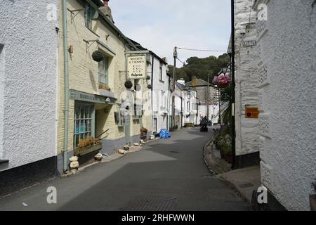 Polperro, UK - August 2023: Alleyway in Polperro Stockfoto