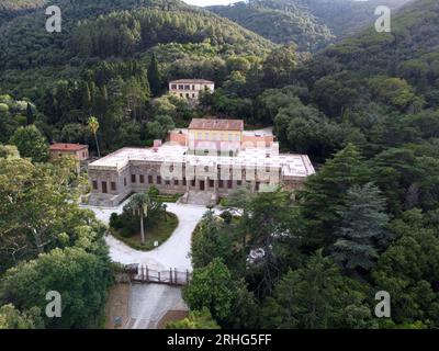 Blick aus der Vogelperspektive auf die Villa San Martino Napoleonic Residence. Portoferraio, Insel Elba, Livorno, Toskana, Italien Stockfoto