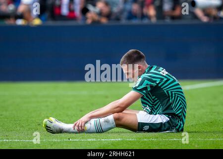Rotterdam, Niederlande. August 2023. ROTTERDAM, NIEDERLANDE - 13. AUGUST: Inigo Cordoba von Fortuna Sittard nach dem niederländischen Eredivisie-Spiel zwischen Feyenoord und Fortuna Sittard im Stadion Feijenoord am 13. August 2023 in Rotterdam, Niederlande. (Foto von Orange Pictures) Kredit: Orange Pics BV/Alamy Live News Stockfoto