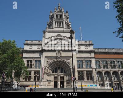 LONDON, Großbritannien - 09. JUNI 2023: Victoria and Albert Museum Stockfoto