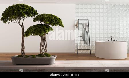 Bonsai in einem traditionellen Miniatur-Glashaus Stockfotografie - Alamy