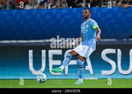 Piräus, Griechenland. 16. August 2023: Kyle Walker aus Manchester City in Aktion beim UEFA-Superpokal 2023 zwischen Manchester City FC und Sevilla FC im Georgios Karaiskakis Stadion in Piräus, Griechenland. August 2023. (Foto: Nikola Krstic/Alamy) Stockfoto