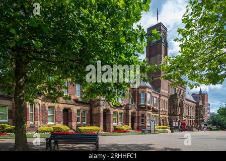 Das Rathaus von St. Helens wurde von Henry Summer of Liverpool entworfen und 1876 fertiggestellt. Stockfoto