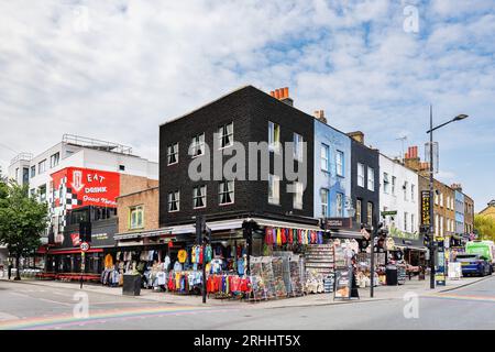 London, Großbritannien - 23. Mai 2023: Camden Town mit seinen berühmten Märkten, Restaurants und alternativen Kulturen Stockfoto