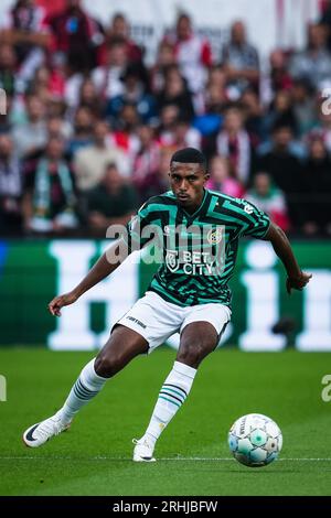 Rotterdam, Niederlande. August 2023. ROTTERDAM, NIEDERLANDE - 13. AUGUST: Deroy Duarte von Fortuna Sittard während des niederländischen Eredivisie-Spiels zwischen Feyenoord und Fortuna Sittard im Stadion Feijenoord am 13. August 2023 in Rotterdam, Niederlande. (Foto von Orange Pictures) Kredit: Orange Pics BV/Alamy Live News Stockfoto