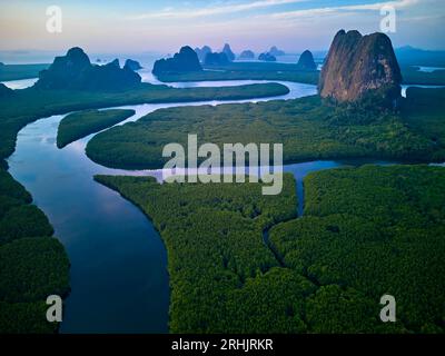 Thailand, Phang Nga Bay, Ao Phang Nga National park, Luftaufnahme Stockfoto