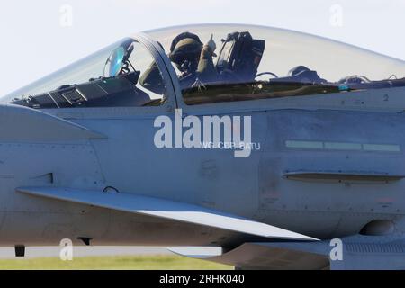 RAF Typhoon Jet im aktiven Einsatz bei RAF Conningsby in Lincolnshire, England, August 2023 Stockfoto