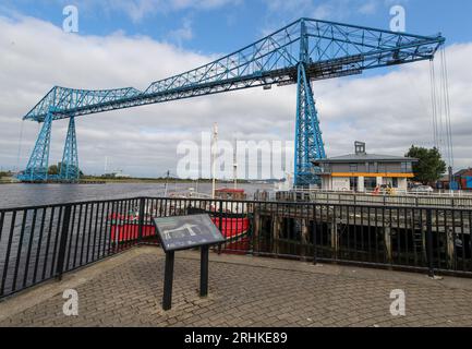 Allgemeiner Blick auf die Middlesbrough Transporter Bridge über den Fluss Tees. Die Brücke ist derzeit geschlossen, da Ingenieure die Struktur untersuchen. Stockfoto