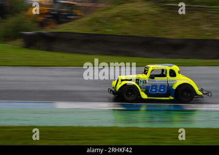 JLM – Legends Racing Knockhill Samstagmorgen Training und Rennen 1 Stockfoto