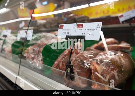 London, Großbritannien. August 2023. Der Lebensmittelpreis stieg im Jahr bis Juli 2023 um 14,9 %, laut dem jüngsten Verbraucherpreisindex. Stockfoto