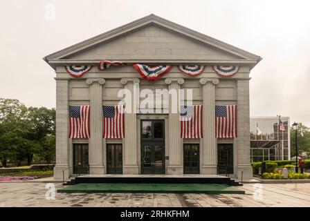 Altes und neues Rathaus in der Innenstadt von Quincy, MA Stockfoto