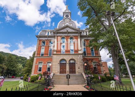 Das Warren County Courthouse an der Fourth Street wurde 1877 in Warren, Pennsylvania, USA, erbaut Stockfoto