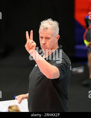 Düsseldorf/Deutschland. 17. August 2023, Coach/Bundescoach Vital HEYNEN (GER) Gesture, Gesture, Greece (GRE) - Germany GER), am 17. August 2023 Volleyball Europameisterschaften für Frauen, vom 15. August. - 03.09.2023 in Düsseldorf/Deutschland. Stockfoto