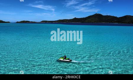 Blick aus der Vogelperspektive auf den Mt. Otemanu im atemberaubenden Bora Bora Atoll; Französisch-Polynesien Stockfoto