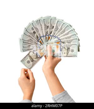 Viele Scheine über 100 Dollar in Händen sind in einem Ventilator auf weißem Hintergrund gefaltet. Bargeld, Banknoten in weiblichen Händen. Das Konzept des Erfolgs, Geschäfte Stockfoto