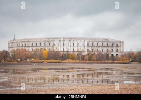 Kongresshalle des Dritten Reiches in Nürnberg. Museum des Faschismus und des Dritten Reiches im Zeppelin-Park. Geschichte des Zweiten Weltkriegs. Nationalsozialistisches Erbe. Stockfoto