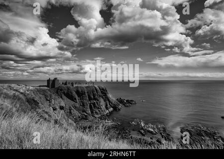 Dunnottar Castle ist eine Ruine einer mittelalterlichen Festung in Schottland Stockfoto