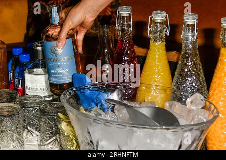 Las Vegas, NV, USA. Aug. 2023. Mark Wahlberg auf der Juliet Cocktail Room's Grand Opening Party im Venetian Resort in Las Vegas, Nevada, am 17. August 2023. Quelle: Dee Cee Carter/Media Punch/Alamy Live News Stockfoto