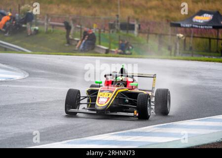 BTCC FP1 und FP2 während der British Touring Car Championship auf der Knockhill Racing Circuit, Dunfermline, Schottland am 12. August 2023. Foto von Chris Willia Stockfoto