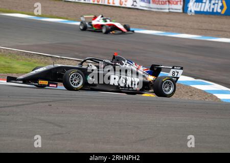 Formel 4 Knockhill Sonntag Deagen FAIRCLOUGH JHR Entwicklungen Stockfoto