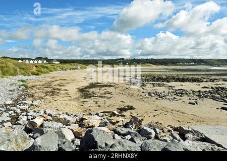 Port Eynon Beach, der im August nach Horton Beach oder Bay an der Gower AONB Coast und der Küste an der South Wales Coast führt. Stockfoto