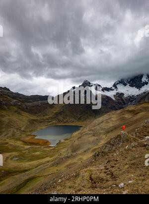 Blick auf den See Mitucocha, Huayhuash Wanderweg, Anden Berge, Peru Stockfoto