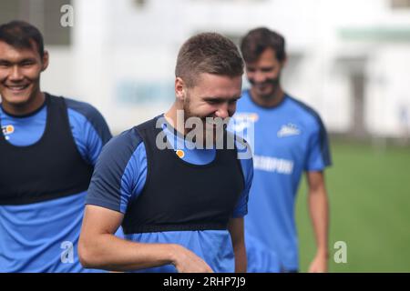 Sankt Petersburg, Russland. August 2023. Ivan Sergeev (33), ein Fußballspieler des Fußballclubs Zenit bei einer medienoffenen Trainingseinheit in Sankt Petersburg, vor dem Spiel der 5. Runde der russischen Premier League, Spartak Moskau - Zenit Sankt Petersburg. (Foto: Maksim Konstantinov/SOPA Images/SIPA USA) Credit: SIPA USA/Alamy Live News Stockfoto