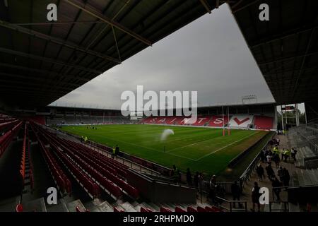 St. Helens, Großbritannien. August 2023. A General View of the Totally Wicked Stadium before the Betfred Super League Round 22 Match St Helens vs Hull KR at Totally Wicked Stadium, St Helens, Vereinigtes Königreich, 18. August 2023 (Foto: Steve Flynn/News Images) in St Helens, Vereinigtes Königreich am 18. August 2023. (Foto von Steve Flynn/News Images/SIPA USA) Credit: SIPA USA/Alamy Live News Stockfoto