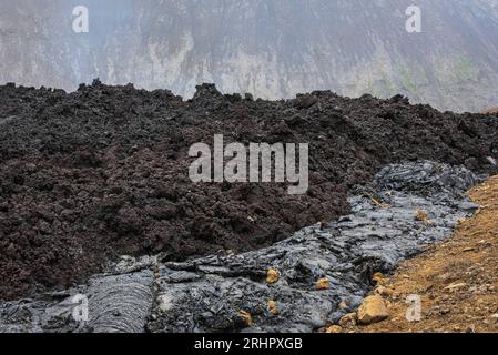 Lavafelder, kurz nach dem Vulkanausbruch „Fagradallsfjall“. Keilir / Litli-Hrútur Region. Stockfoto