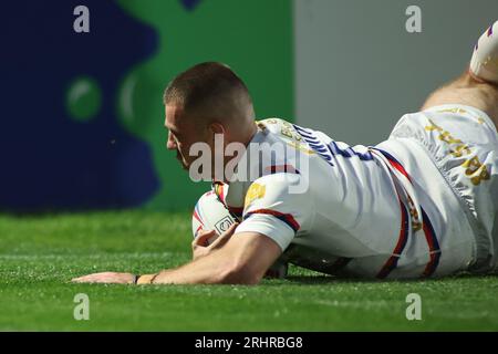 Wakefield, Großbritannien. August 2023. Be Well Support Stadium, Wakefield, West Yorkshire, 18. August 2023. Betfred Super League Wakefield Trinity vs Castleford Tigers Max Jowitt von Wakefield Trinity gewinnt den Versuch gegen Castleford Tigers Credit: Touchlinepics/Alamy Live News Stockfoto