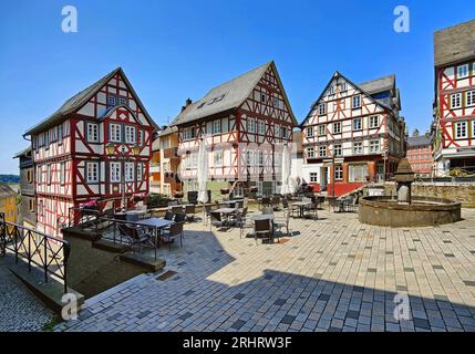 Fachwerkhäuser am Kornmarkt in der historischen Altstadt, Deutschland, Hessen, Wetzlar Stockfoto