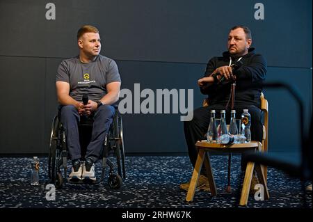 Nicht exklusiv: LVIV, UKRAINE - 17. AUGUST 2023 - Oberstleutnant der Streitkräfte der Ukraine, Offizier des Hetman Petro Sahaydachnyi National Stockfoto