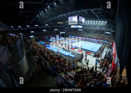 09. Juli 2023, Nordrhein-Westfalen, Düsseldorf: Gymnastik: Apparateturnen, PSD Bank Dome, Deutsche Meisterschaften, Entscheidung Single - Apparatentitel - Männer: Überblick über den PSD Bank Dome. Foto: Tom Weller/dpa Stockfoto