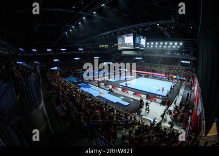 Düsseldorf, Deutschland. Juli 2023. Gymnastik: Apparateturnen, PSD Bank Dome, Deutsche Meisterschaften, Entscheid Single - Apparatendamen - Männer: Übersicht über den PSD Bank Dome. Quelle: Tom Weller/dpa/Alamy Live News Stockfoto