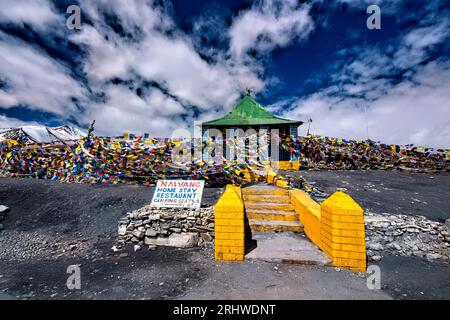 Gipfel des Taglang La Pass (5328 m), Ladakh, Indien Stockfoto