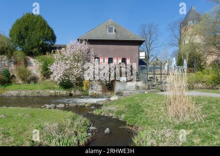 Berühmte Brüggener Wassermühle am Schwalm, Niederrhein, Deutschland Stockfoto